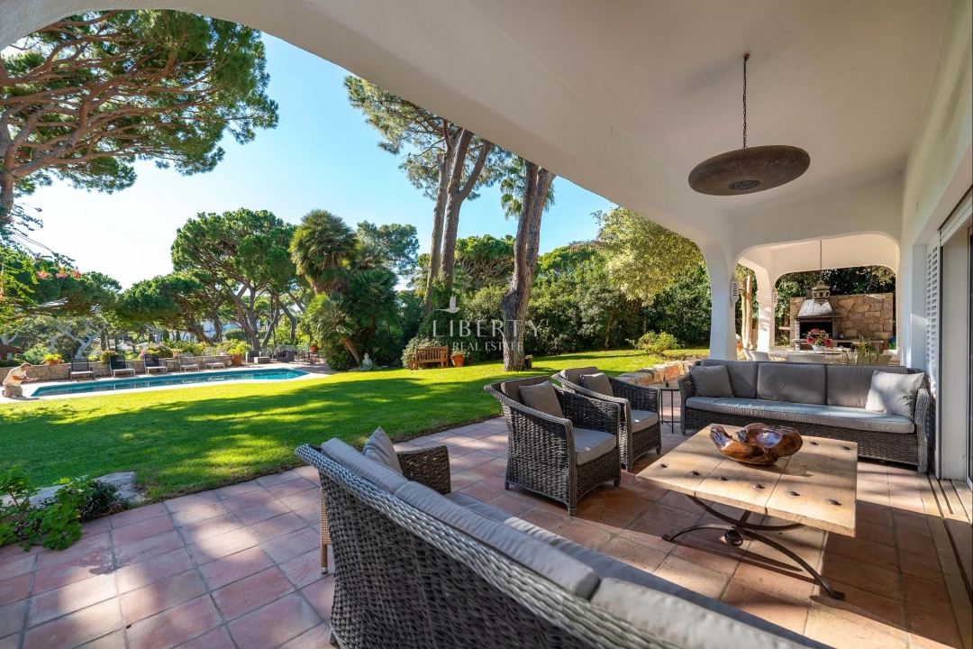 Moradia T6 para Venda em Almancil Foto 9