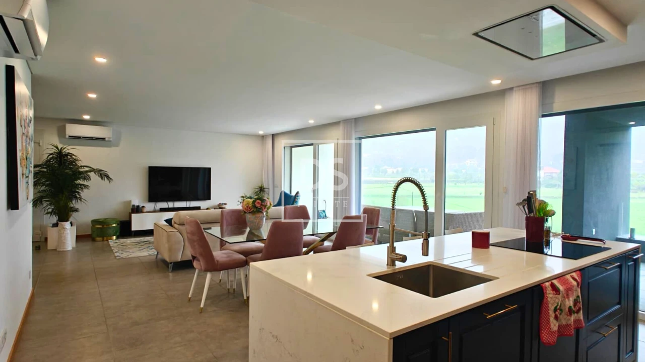 Moradia T4 para Venda em Cabração e Moreira do Lima Foto 3