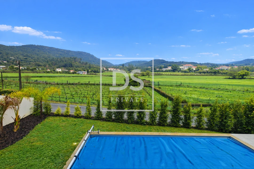 Moradia T4 para Venda em Cabração e Moreira do Lima Foto 17