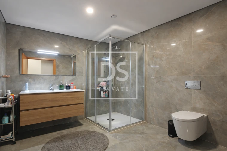 Moradia T4 para Venda em Cabração e Moreira do Lima Foto 9