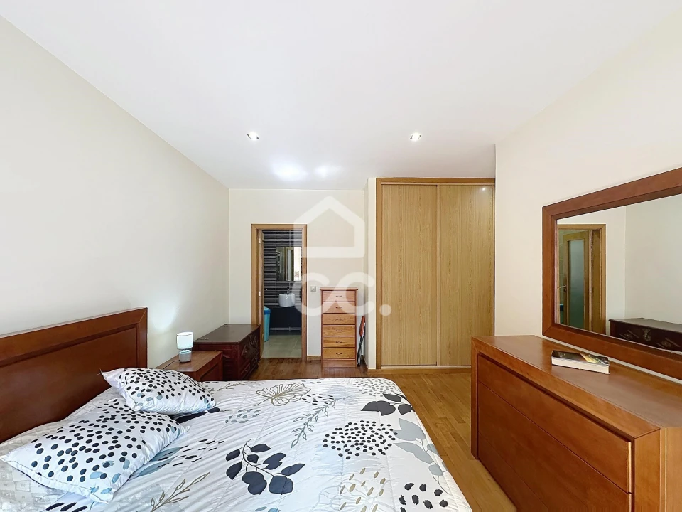 Apartamento T3 para Venda em Santa Cruz/Trindade e Sanjurge Foto 19