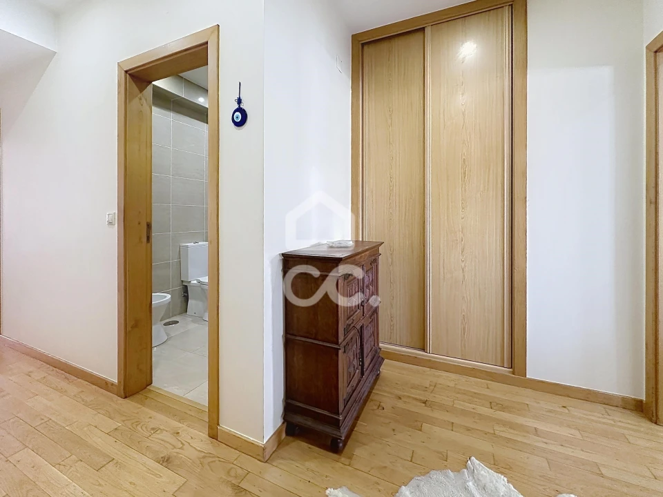 Apartamento T3 para Venda em Santa Cruz/Trindade e Sanjurge Foto 15