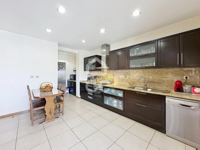 Apartamento T3 para Venda em Santa Cruz/Trindade e Sanjurge Foto 3