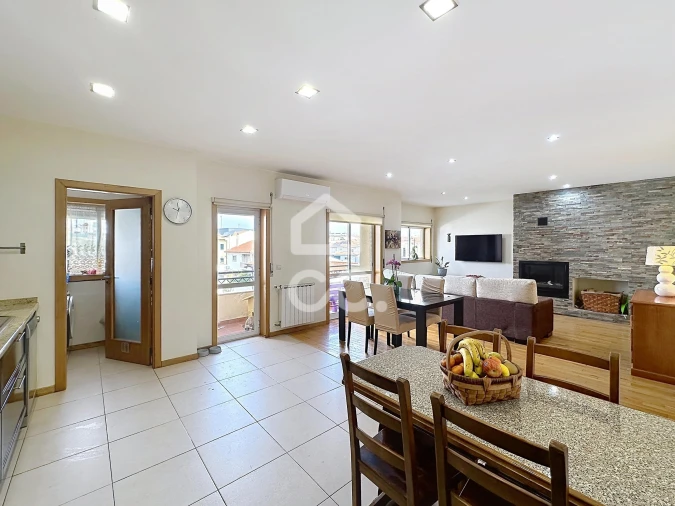 Apartamento T3 para Venda em Santa Cruz/Trindade e Sanjurge Foto 2