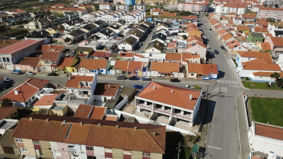 Moradia T4 para Venda em Peniche Foto 14