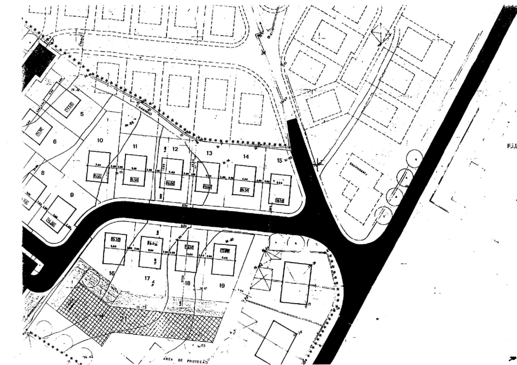 Moradia T3 para Venda em Santa Maria, São Pedro e Sobral da Lagoa Foto 47