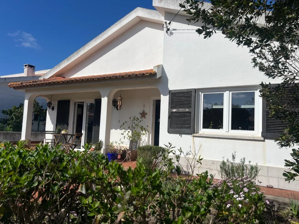 Moradia T3 para Venda em Santa Maria, São Pedro e Sobral da Lagoa Foto 44