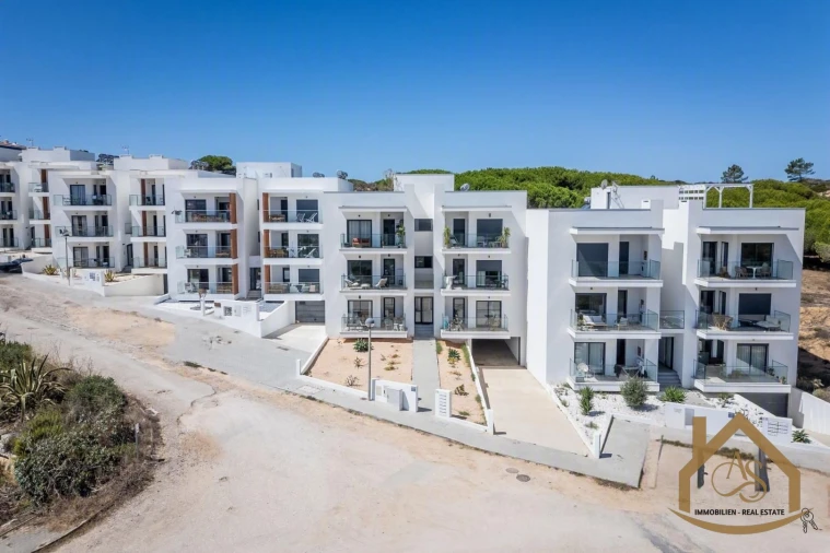 Apartamento T2 para Venda em Aljezur Foto 29