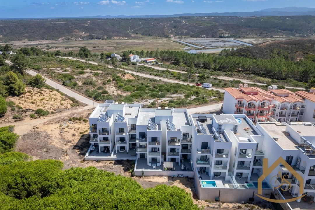 Apartamento T2 para Venda em Aljezur Foto 1