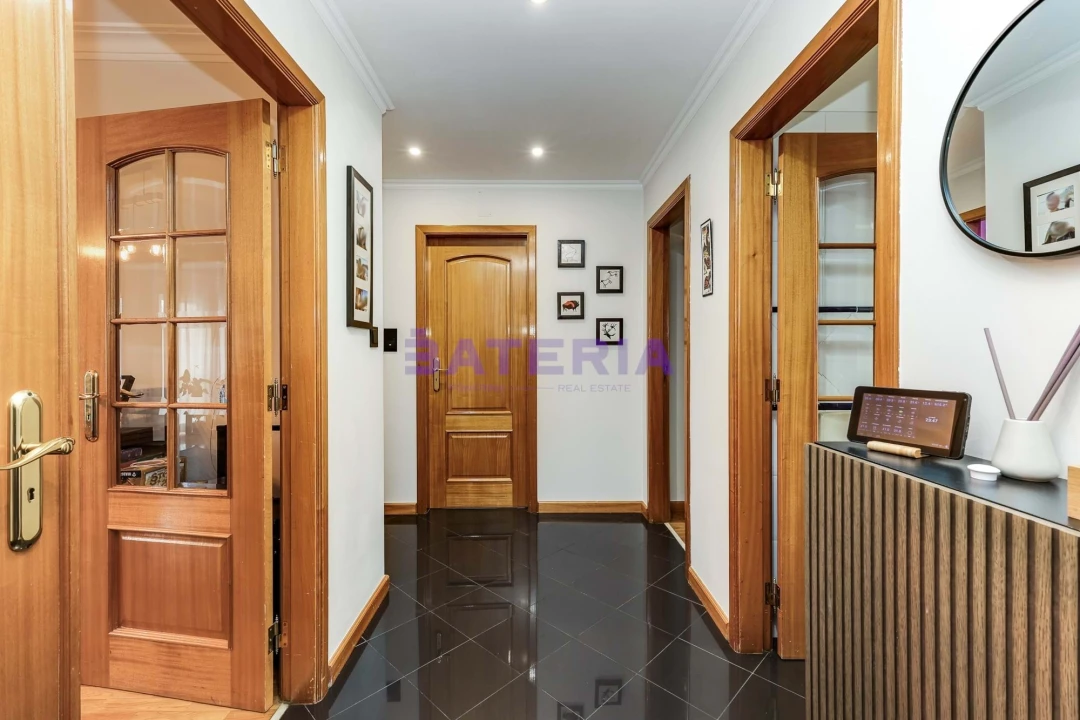 Apartamento T2 para Venda em Massamá e Monte Abraão Foto 11