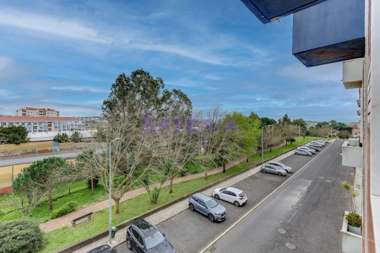 Apartamento T2 para Venda em Massamá e Monte Abraão Foto 9