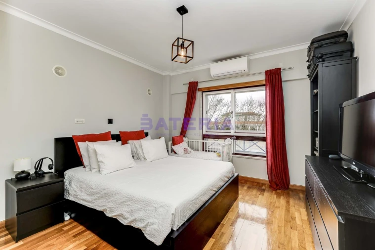 Apartamento T2 para Venda em Massamá e Monte Abraão Foto 15