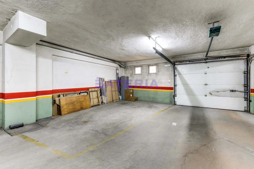 Apartamento T2 para Venda em Massamá e Monte Abraão Foto 19