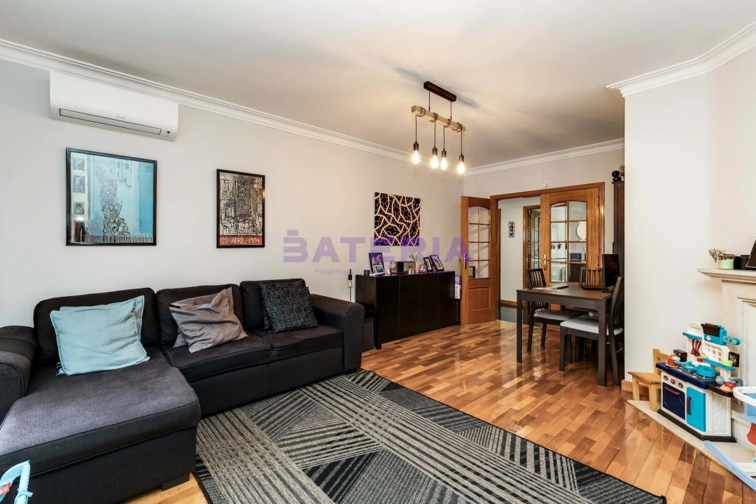 Apartamento T2 para Venda em Massamá e Monte Abraão Foto 3