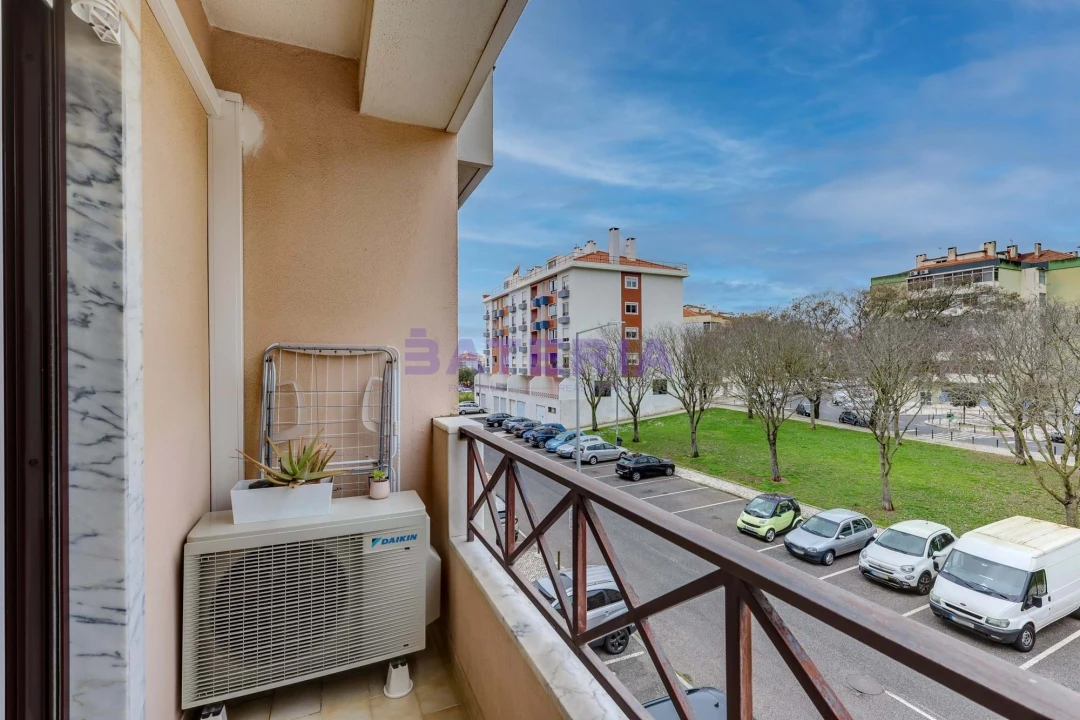 Apartamento T2 para Venda em Massamá e Monte Abraão Foto 4