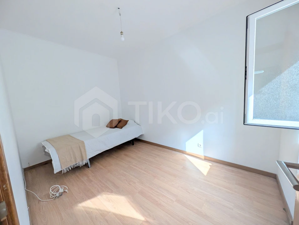 Apartamento T2 para Venda em Algés, Linda-A-Velha e Cruz Quebrada-Dafundo Foto 3