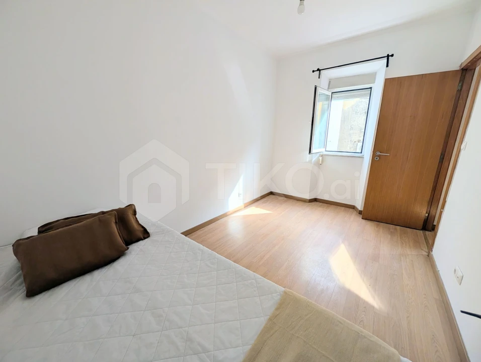 Apartamento T2 para Venda em Algés, Linda-A-Velha e Cruz Quebrada-Dafundo Foto 5