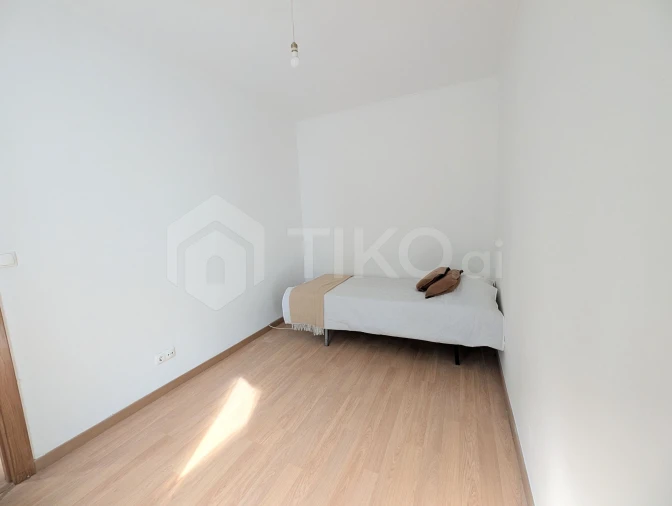 Apartamento T2 para Venda em Algés, Linda-A-Velha e Cruz Quebrada-Dafundo Foto 4