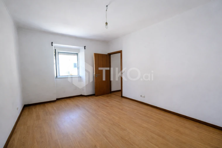 Apartamento T2 para Venda em Algés, Linda-A-Velha e Cruz Quebrada-Dafundo Foto 1