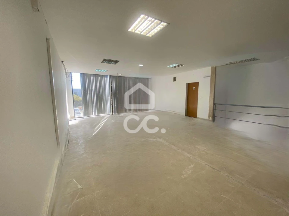 Armazém para Arrendamento em Seixal, Arrentela e Aldeia de Paio Pires Foto 27