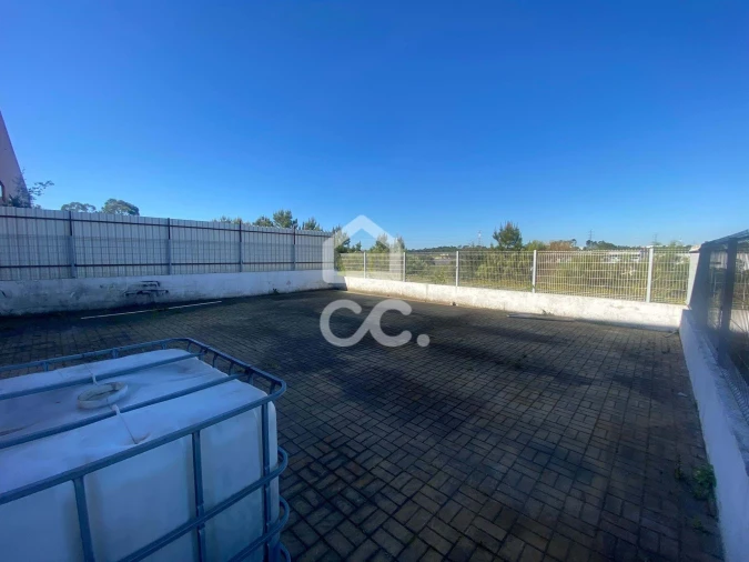 Armazém para Arrendamento em Seixal, Arrentela e Aldeia de Paio Pires Foto 4