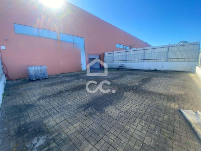 Armazém para Arrendamento em Seixal, Arrentela e Aldeia de Paio Pires Foto 3
