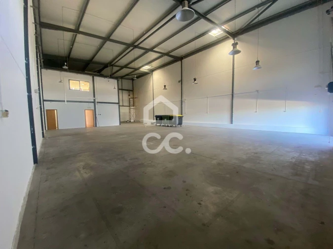 Armazém para Arrendamento em Seixal, Arrentela e Aldeia de Paio Pires Foto 12