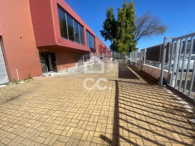 Armazém para Arrendamento em Seixal, Arrentela e Aldeia de Paio Pires Foto 30