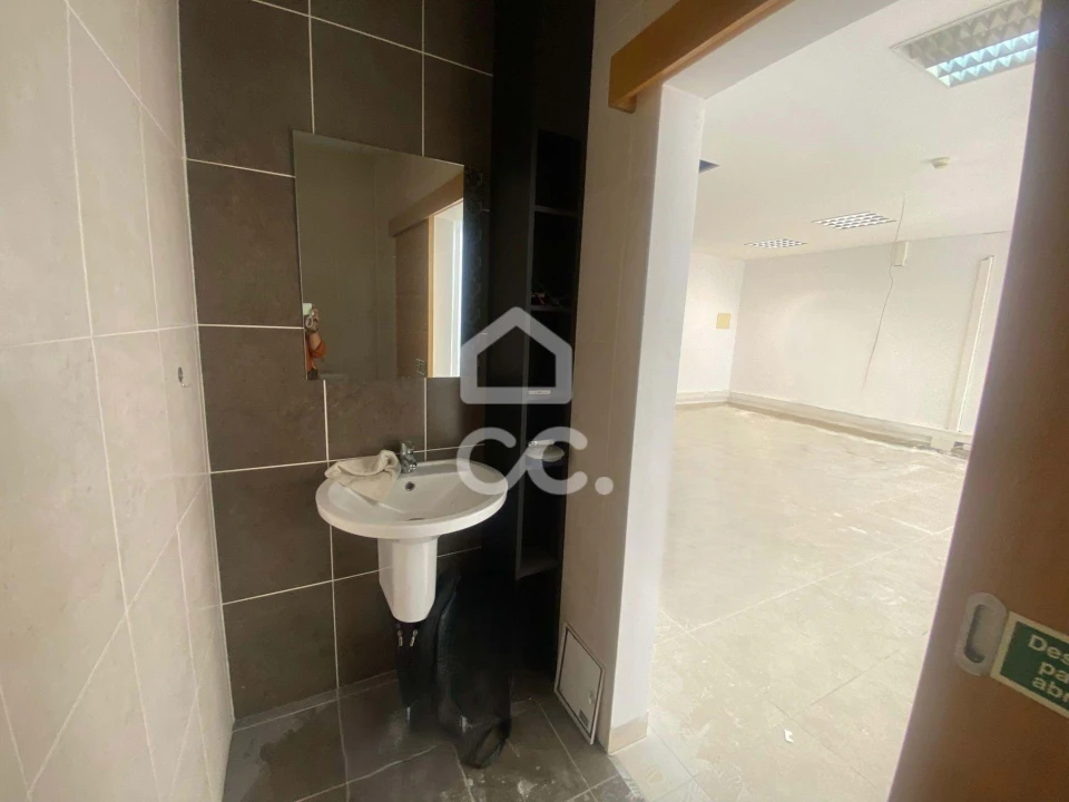 Armazém para Arrendamento em Seixal, Arrentela e Aldeia de Paio Pires Foto 15