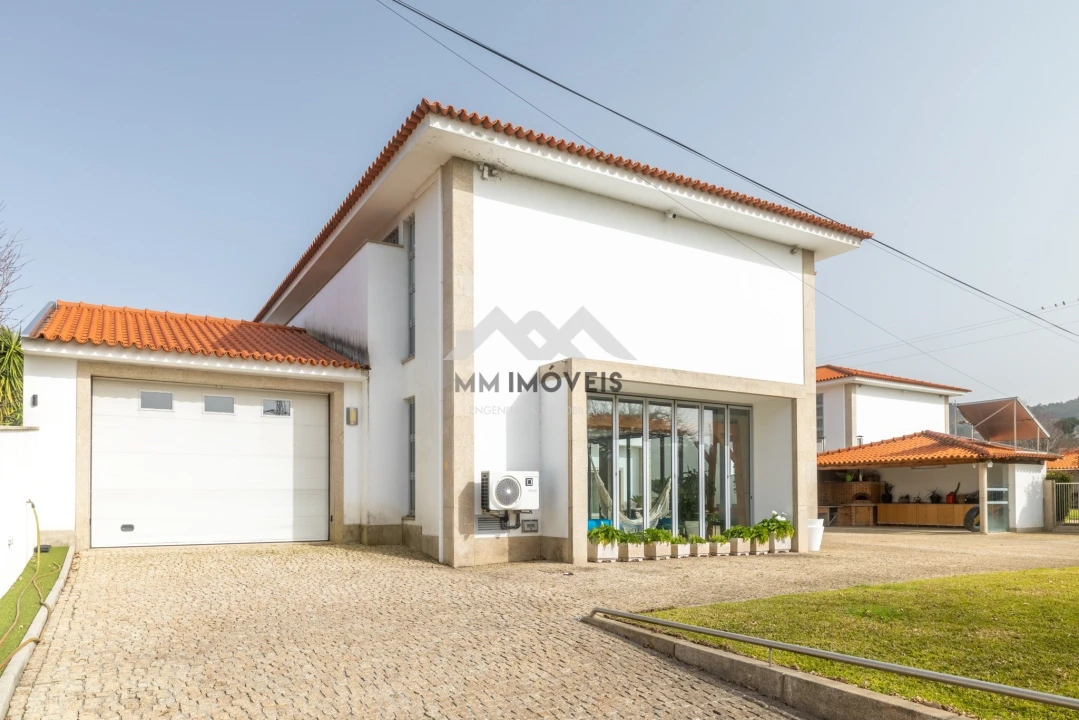 Moradia T6 para Venda em Santa Lucrécia de Algeriz e Navarra Foto 46