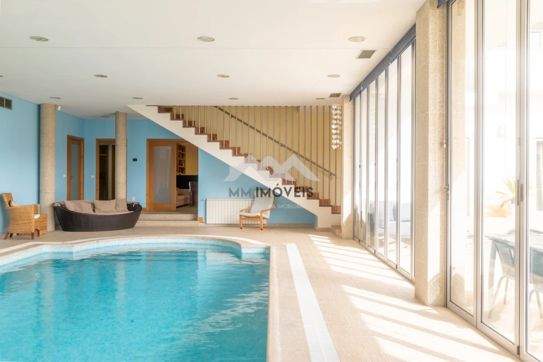 Moradia T6 para Venda em Santa Lucrécia de Algeriz e Navarra Foto 28