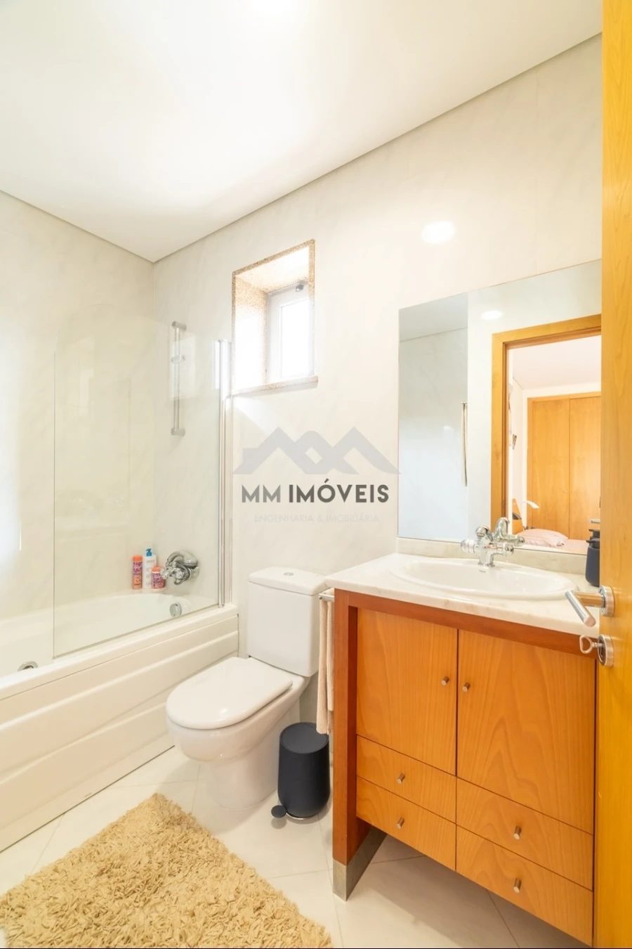 Moradia T6 para Venda em Santa Lucrécia de Algeriz e Navarra Foto 40