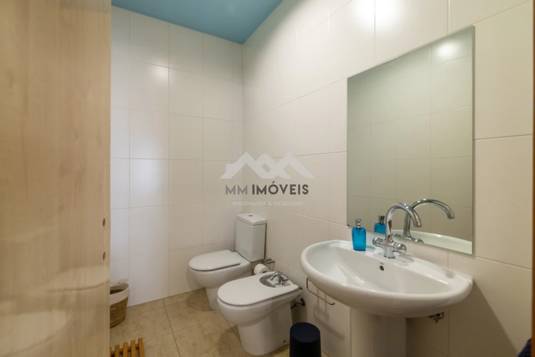 Moradia T6 para Venda em Santa Lucrécia de Algeriz e Navarra Foto 51