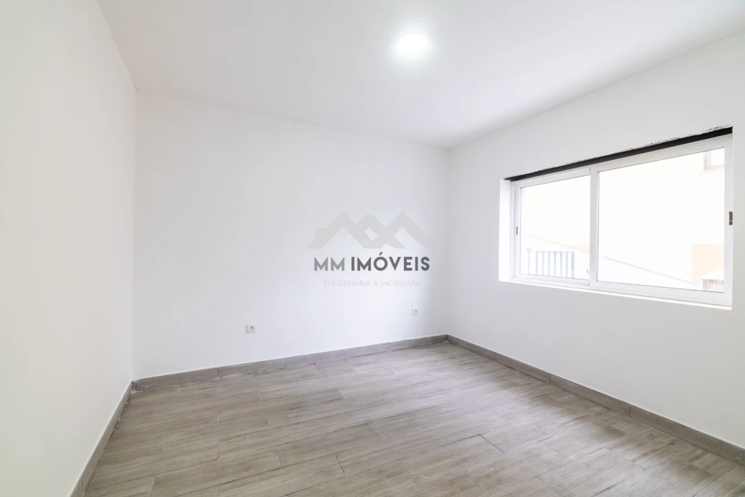 Moradia T4 para Venda em Pedrouços Foto 35