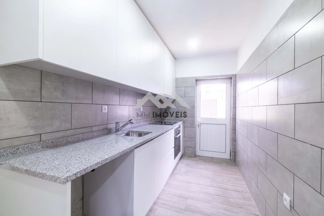 Moradia T4 para Venda em Pedrouços Foto 18