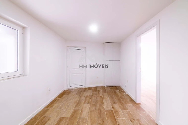 Moradia T4 para Venda em Pedrouços Foto 16