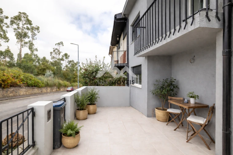 Moradia T4 para Venda em Pedrouços Foto 2