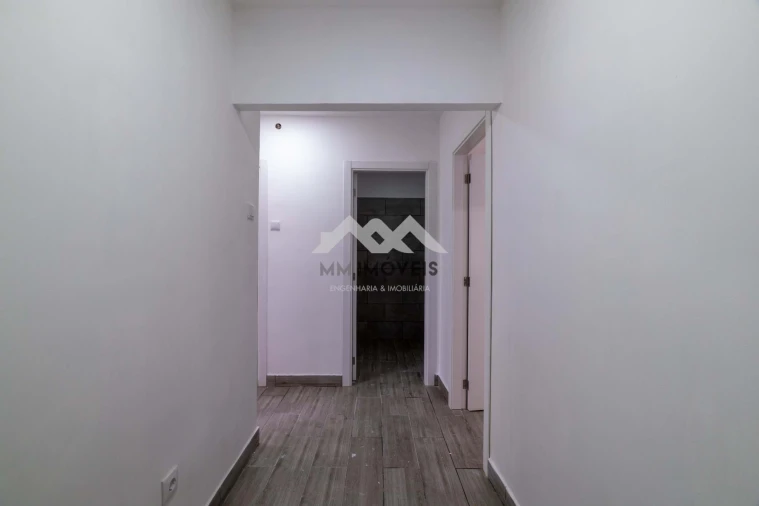 Moradia T4 para Venda em Pedrouços Foto 26