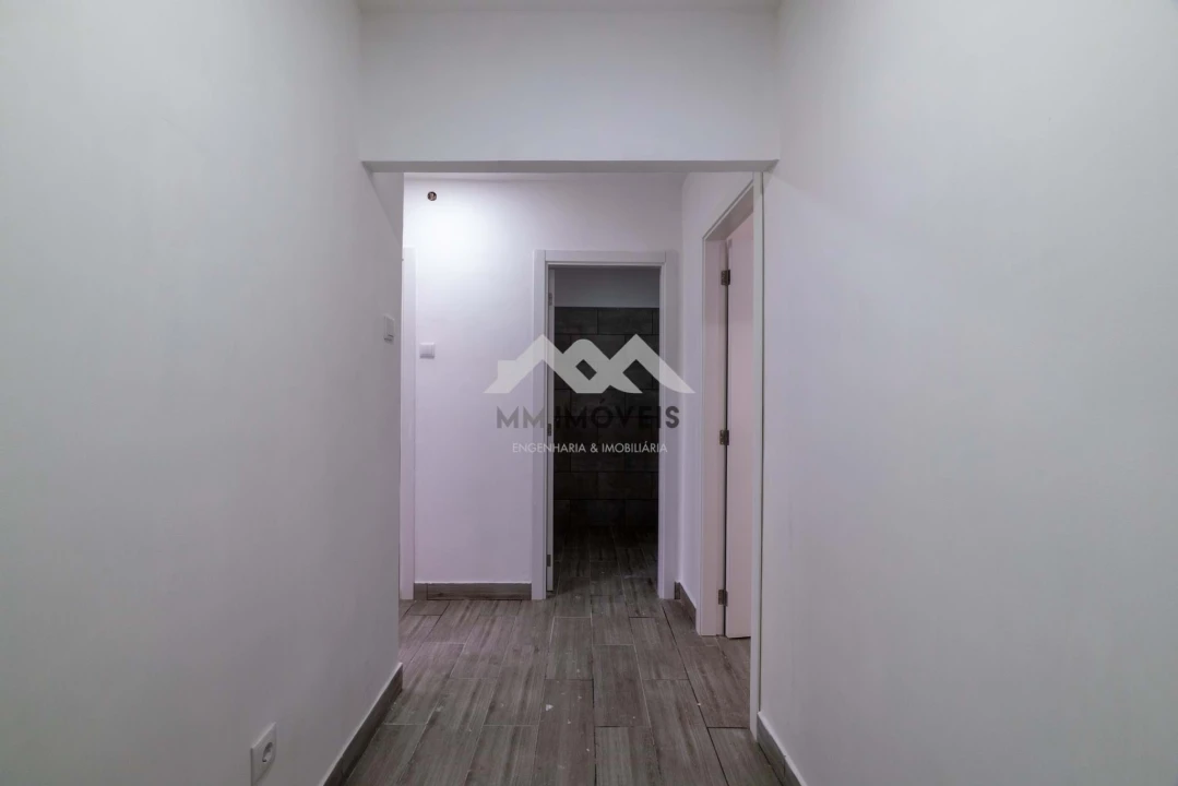 Moradia T4 para Venda em Pedrouços Foto 26