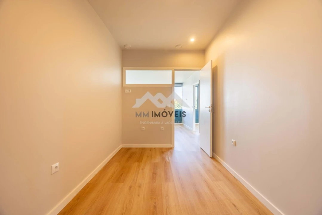 Terreno para Venda em Valongo Foto 8