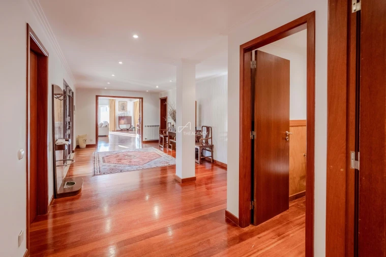 Moradia T6 para Arrendamento em Cascais e Estoril Foto 37