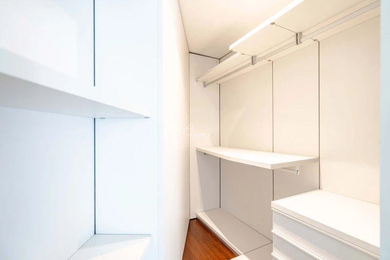 Apartamento T1 para Venda em Avenidas Novas Foto 12