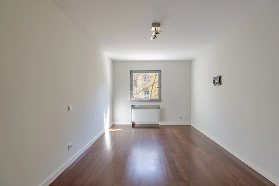 Apartamento T1 para Venda em Avenidas Novas Foto 14