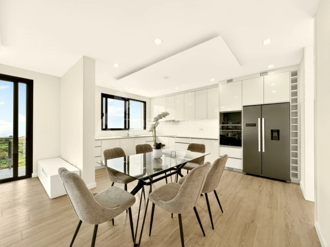 Moradia T3 para Venda em Ribeira Brava Foto 4