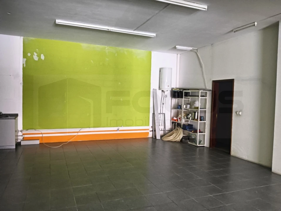 Loja para Arrendamento em São Bernardo Foto 1