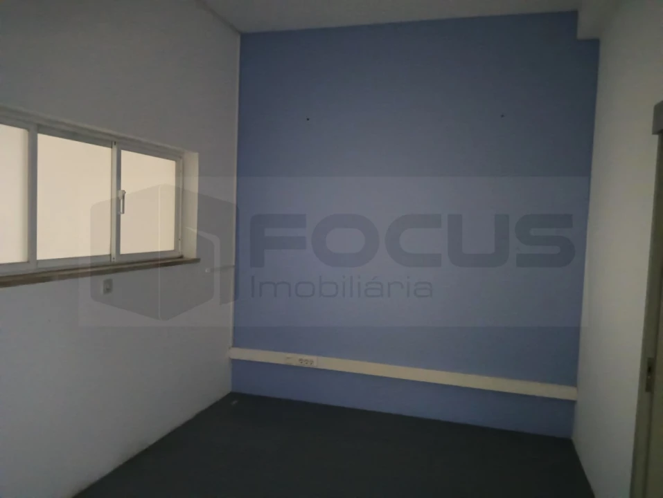 Loja para Arrendamento em São Bernardo Foto 5