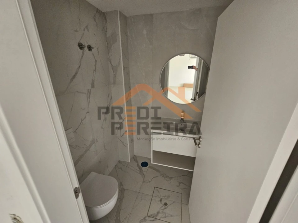 Moradia T5 para Venda em Santa Iria de Azoia, São João da Talha e Bobadela Foto 41