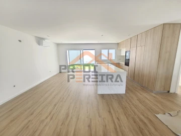 Moradia T5 para Venda em Santa Iria de Azoia, São João da Talha e Bobadela