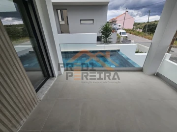 Moradia T5 para Venda em Santa Iria de Azoia, São João da Talha e Bobadela