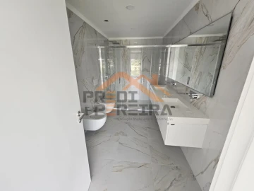 Moradia T5 para Venda em Santa Iria de Azoia, São João da Talha e Bobadela
